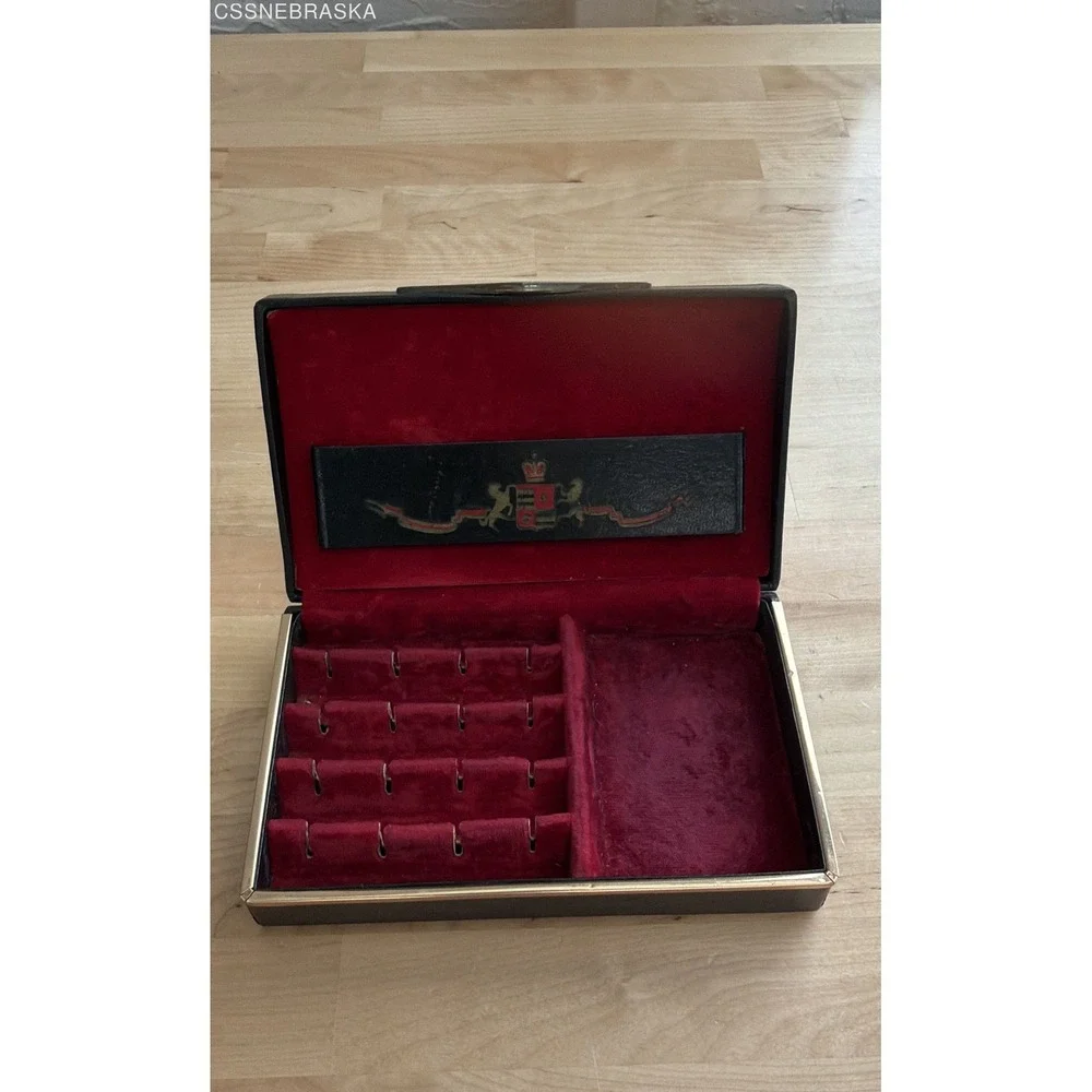 Vintage Babcock Heraldic Jewelry Box Red Velvet Ring Case Mid Century Patented
